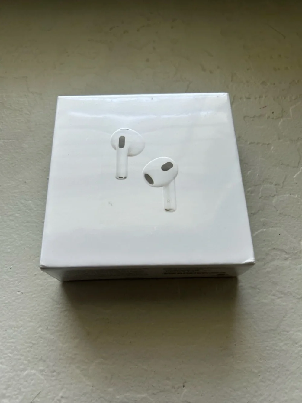 Apple AirPods gen 3 (White) Wireless Earbuds with Charging Case